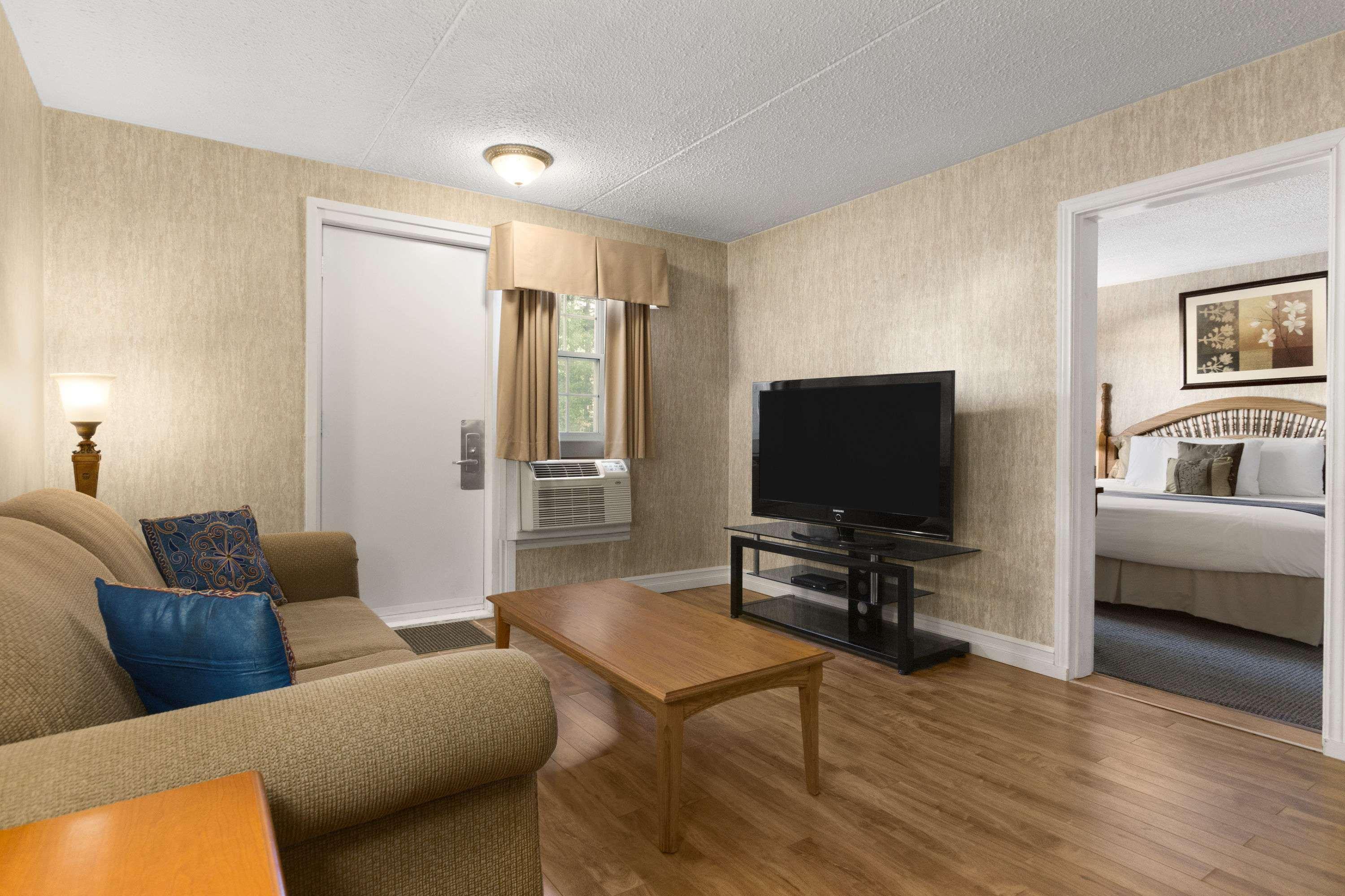 Days Inn By Wyndham Bridgewater Conference Center Kültér fotó