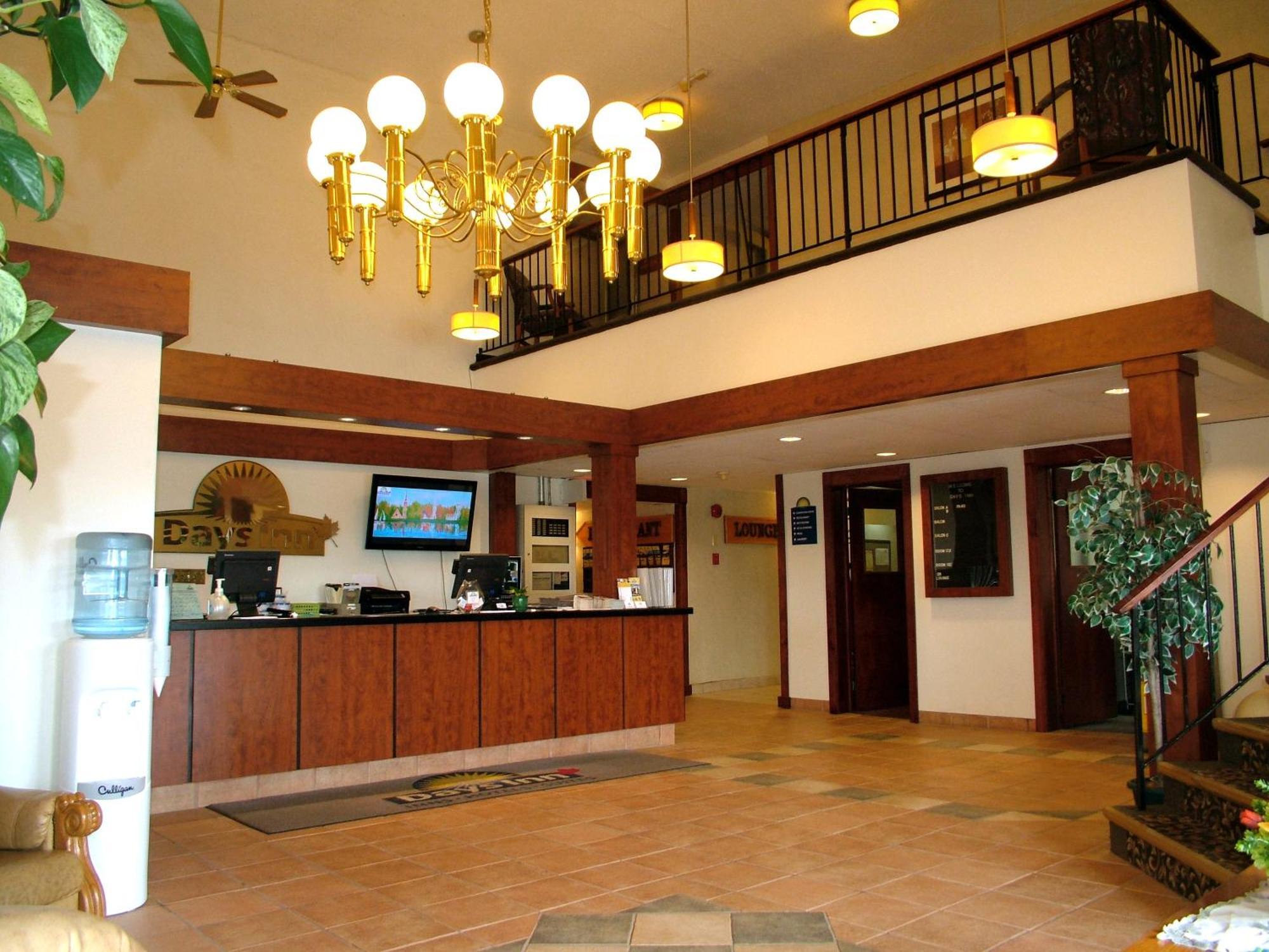 Days Inn By Wyndham Bridgewater Conference Center Kültér fotó